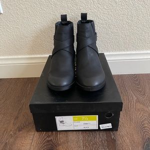 Women’s Black Chelsea Boots